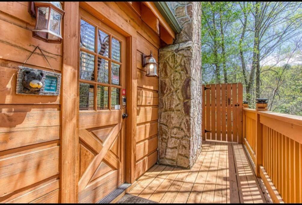Lazy Bear Cabin Sevierville Eksteriør billede