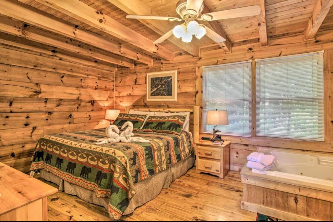 Lazy Bear Cabin Sevierville Eksteriør billede